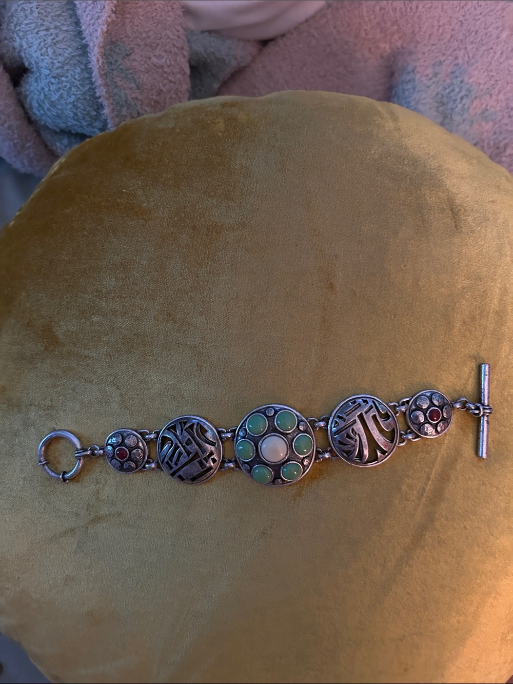 Silver Green Stone Floral Motif Bracelet - Picture 9 of 10